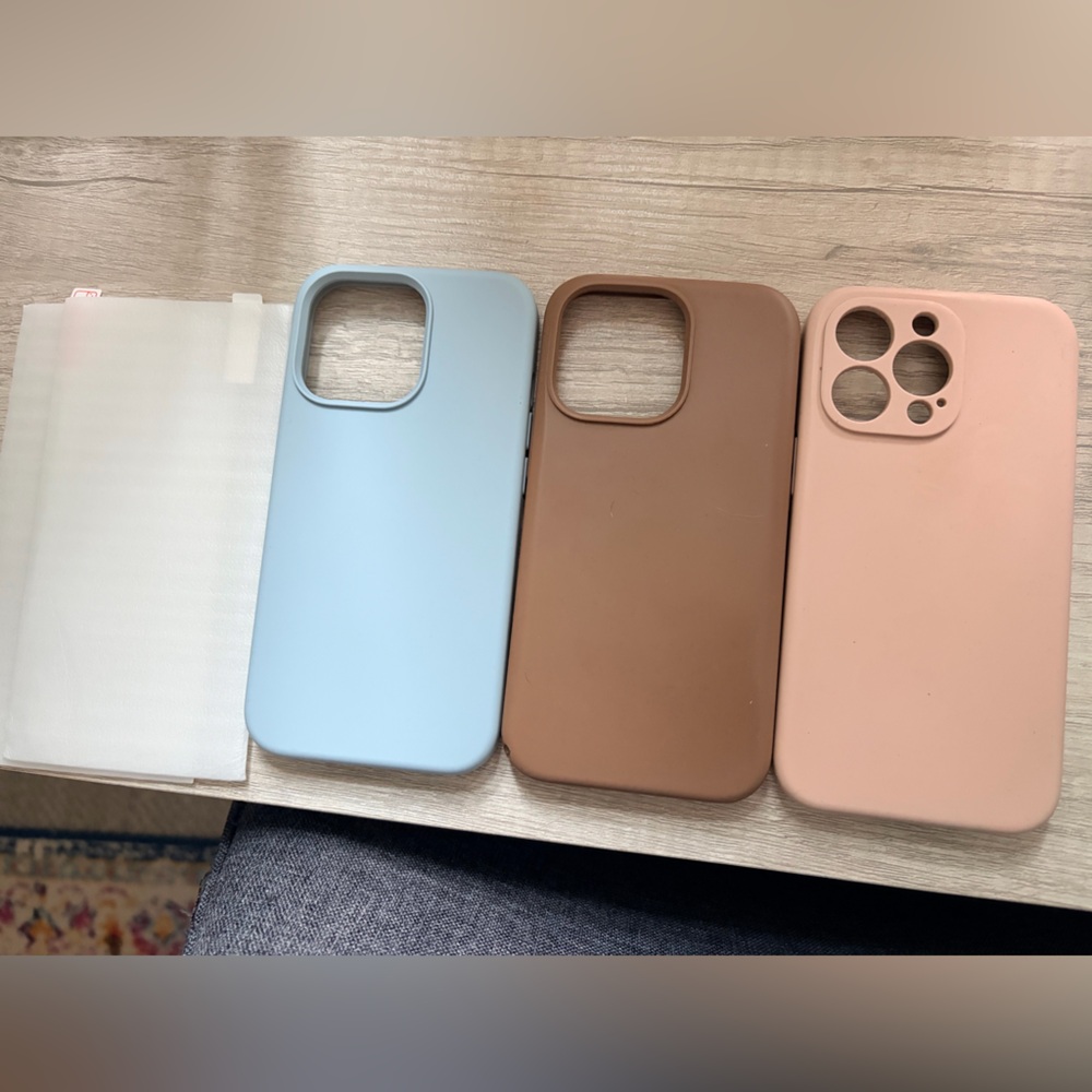 iPhone 13 Pro Cases & 2 Screen Protectors